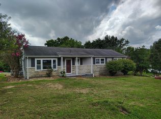 108 Young Ave, Lafayette, TN 37083