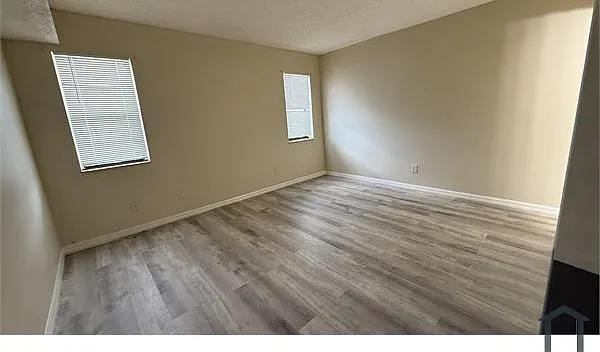 8011 Southgate Blvd #L1 — Photo 4