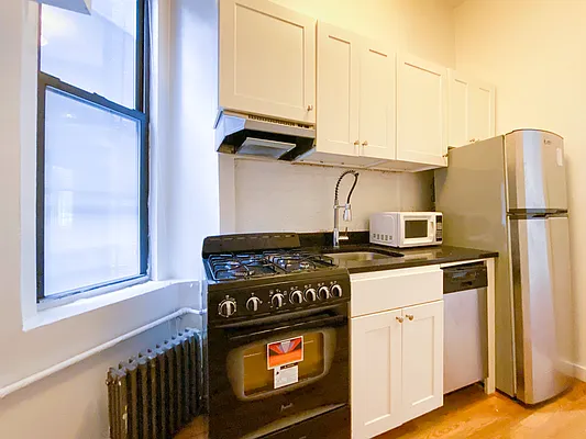 Rented by City Connections Realty | media 16