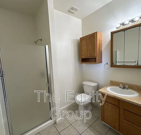 1319 S Crowe St #D — Photo 13