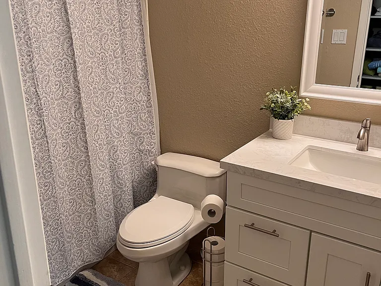 2543 W Kiowa Ave — Photo 13