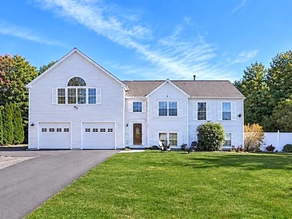 227 Lunns Way, Plymouth, MA 02360