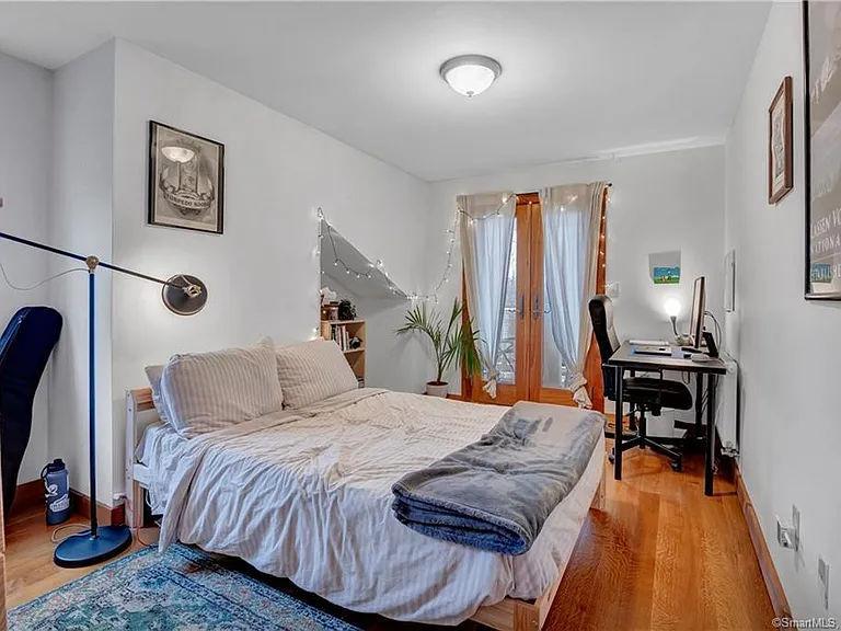 80 William St #2 — Photo 11