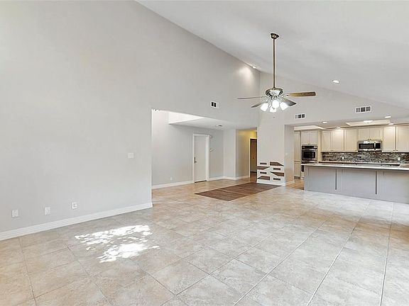 5th image of 2730 W Glen Haven Blvd