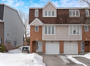 22 Almond Ln, Ottawa, ON K2L3T3