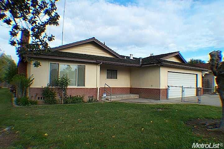 1st image of 4725 Rollingwood Dr