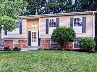 14251 Lindendale Rd, Woodbridge, VA 22193