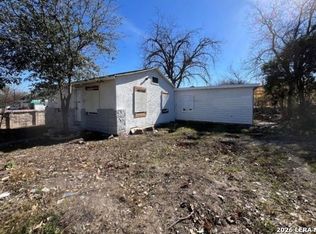 2010 Burnet, San Antonio, TX 78202