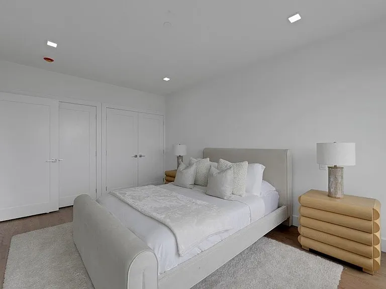 8404 4th Ave #305 — Photo 29