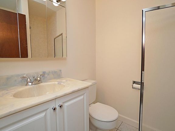5th image of 2411 N Kennicott Dr