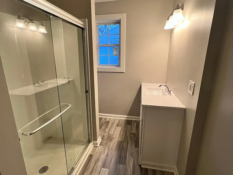 71 Moull St #5 — Photo 6