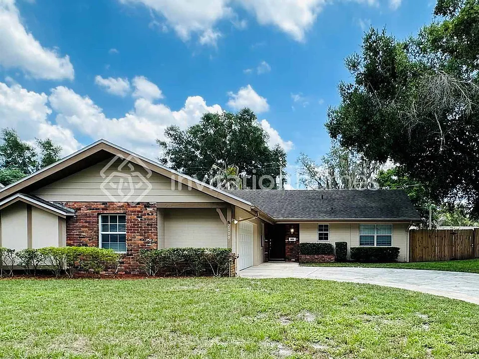 2000 Sunderland Rd