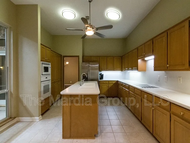 3215 San Sebastian Dr — Photo 18