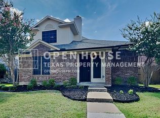 2911 Sunset Point Ln, Carrollton, TX 75007
