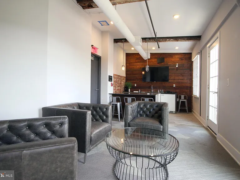 515 N Washington St #203 — Photo 22