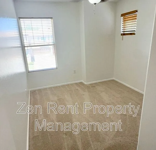 4237 E Windsor Dr — Photo 14