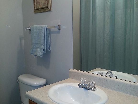 3rd image of 2301 Veterans Memorial Parkway # Fl Grnd