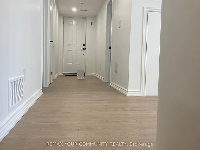 134 Kemano Rd #BASEMENT — Photo 8