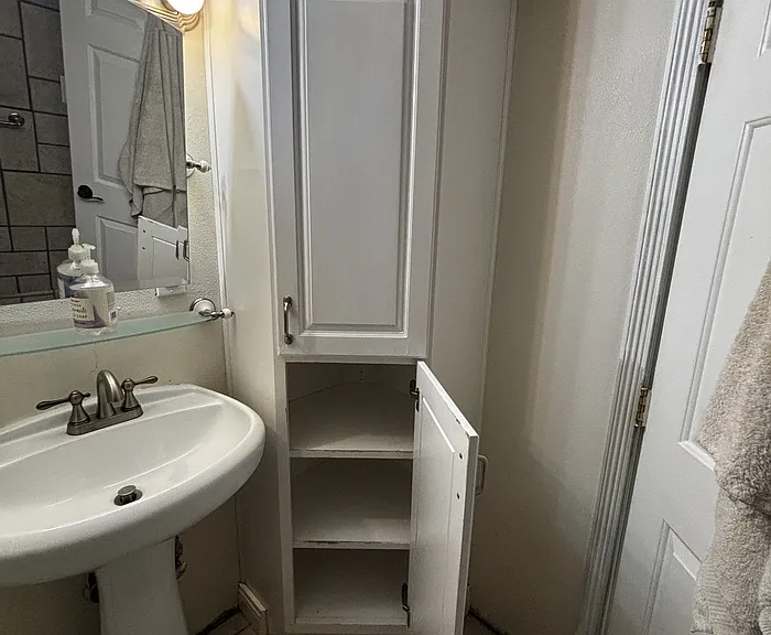 157 N 400 W — Photo 13