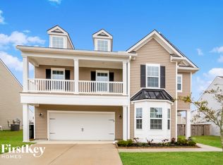 141 Hyrne Dr, Goose Creek, SC 29445