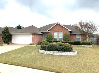 6214 Bentwood Dr, Midlothian, TX 76065
