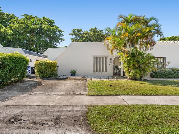 2nd image of 820 SW 12TH Place