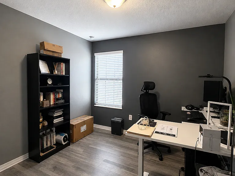 Second floor: Bedroom with closet #4