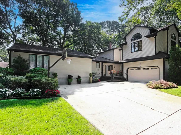 303 Beech St, Linwood, NJ 08221