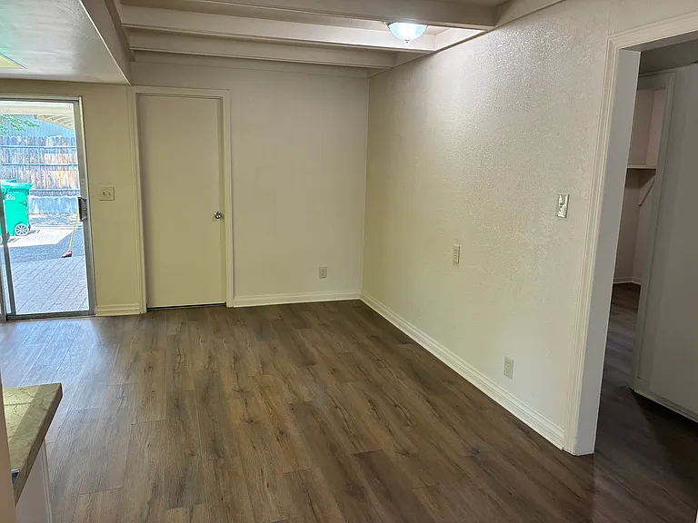222 E Park St — Photo 16