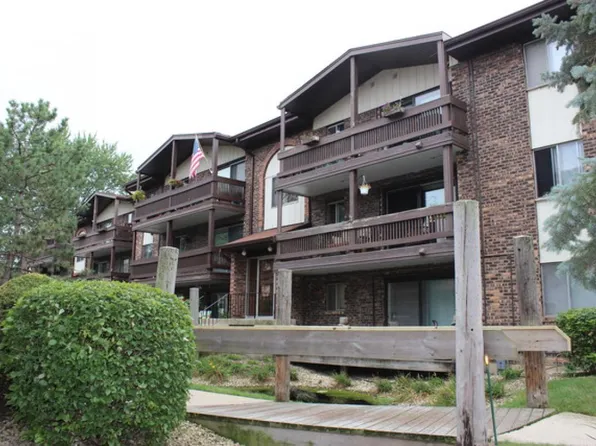 14001 James Dr APT 706, Crestwood, IL 60445