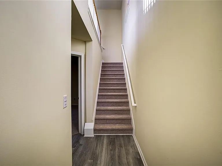 2247 Landing Ridge Dr — Photo 4