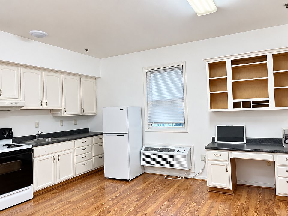 1st image of 115 N Merritt Mill Rd #205
