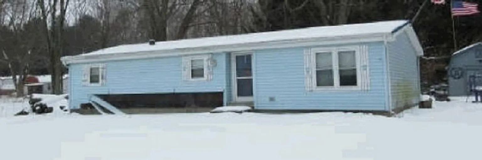 8689 S Valentine Rd photo 1