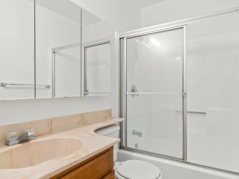 1823 Pelham Ave #3 — Photo 22