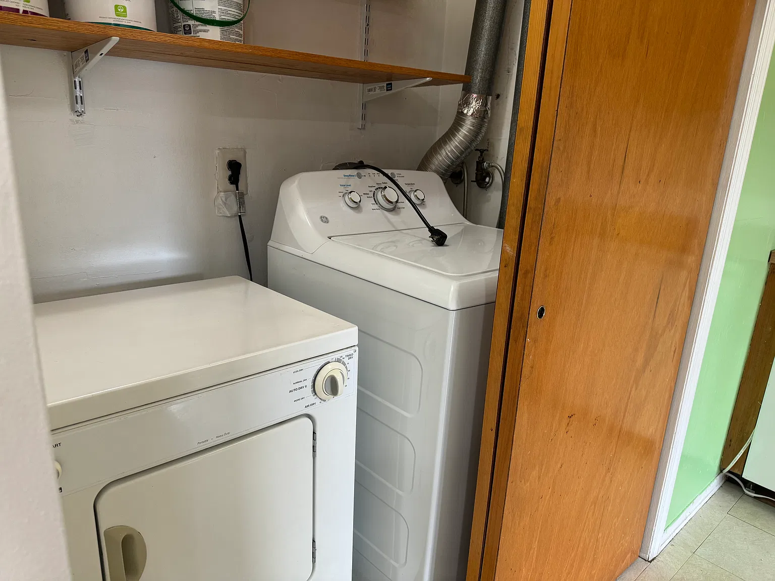 1 bed, 950 sqft, $1,900 — Photo 4