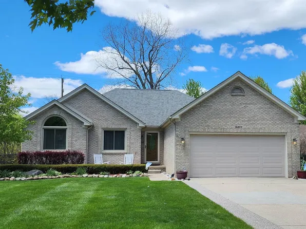 46809 Burt Ct, Chesterfield, MI 48047