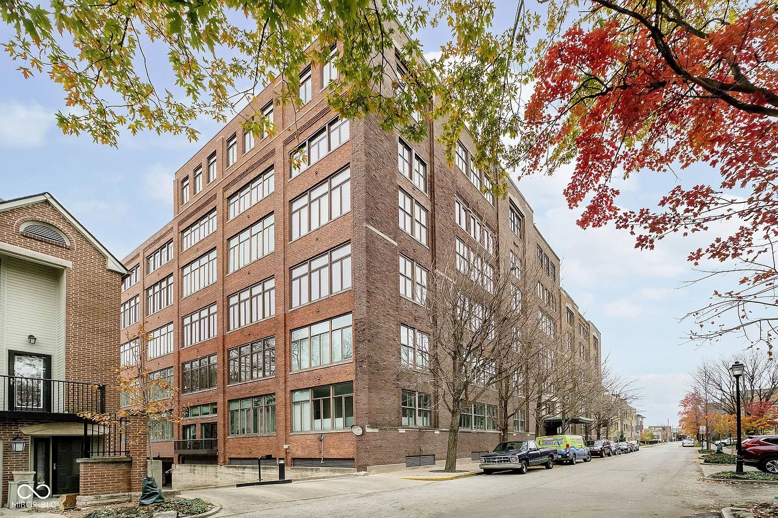 430 N Park Ave Unit 204 photo 1