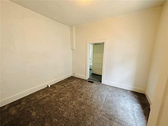 5th image of 530 Tauromee Ave