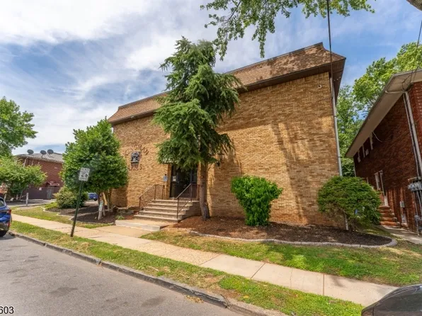 45 Hussa St #14, Linden City, NJ 07036