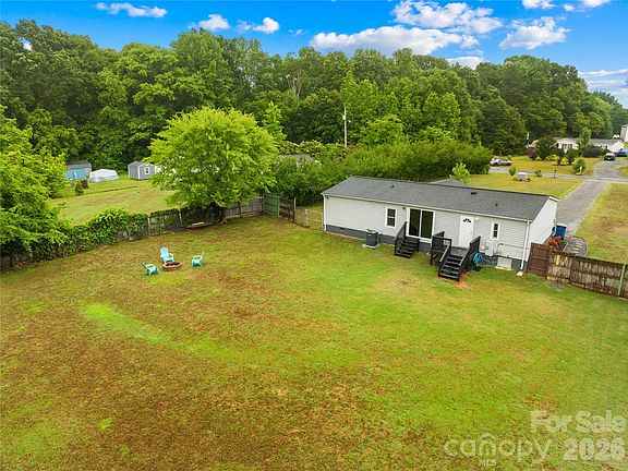 5th image of 139 Gayle Dr
