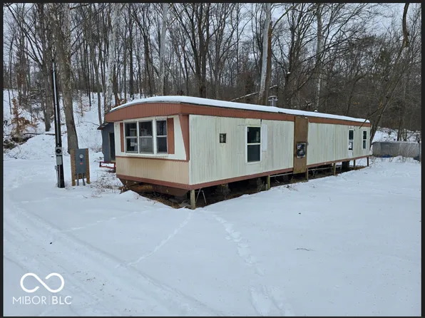 1318 State Road 135 S, Nashville, IN 47448