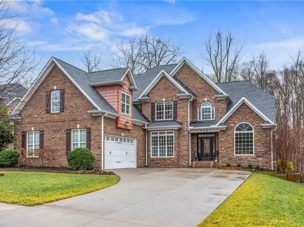 320 Ryder Cup Ln, Clemmons, NC 27012