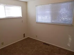 3 bed, 975 sqft, $1,650 — Photo 3
