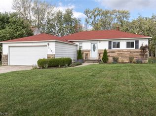 5123 Thornbury Rd, Cleveland, OH 44124