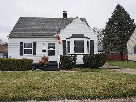 2nd image of 727 N Saint Anthony Pl