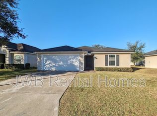 5512 Village Pond Cir, Jacksonville, FL 32222