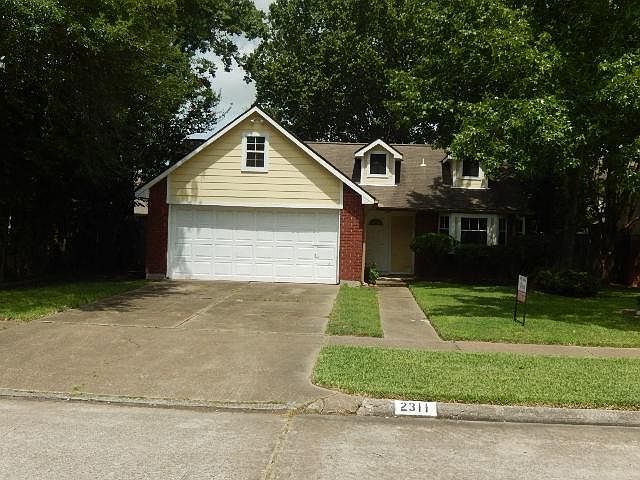 2nd image of 2311 Goodwin Dr