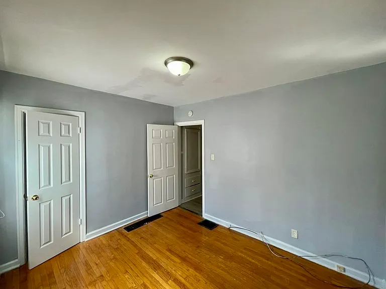 2827 E Brookside Ave — Photo 6