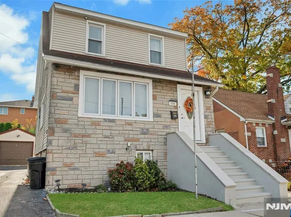 500 Ridgefield Terrace, Ridgefield, NJ 07657