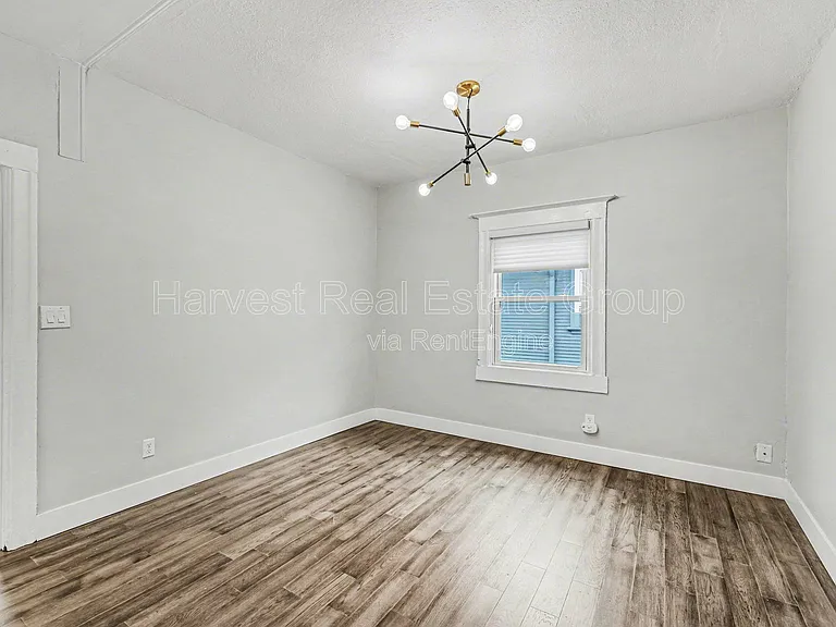 3840 Martin Luther King Jr Way #B — Photo 5